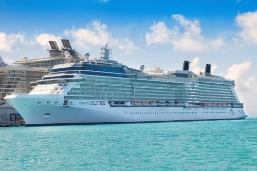 Celebrity_Solstice_S_1_1.jpg