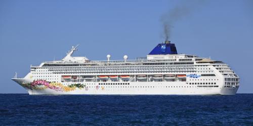 NorwegianCruise_S_1.jpg