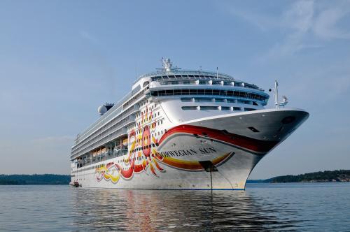 NorwegianSun_S_2_1.jpg